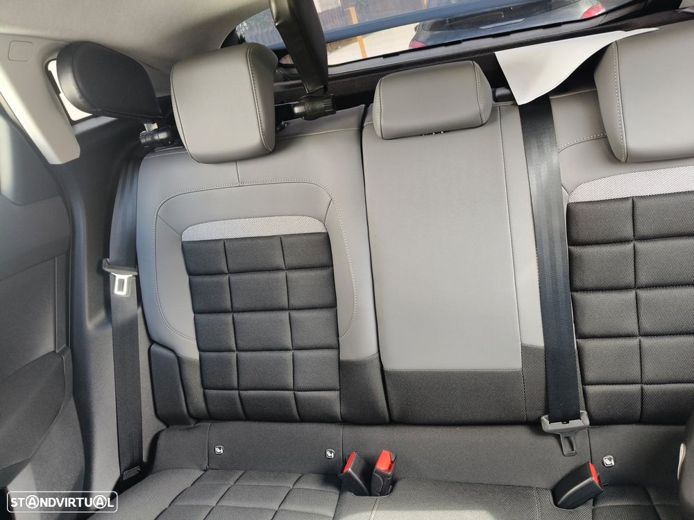Citroën C4 1.2 PureTech Plus EAT8 - 14