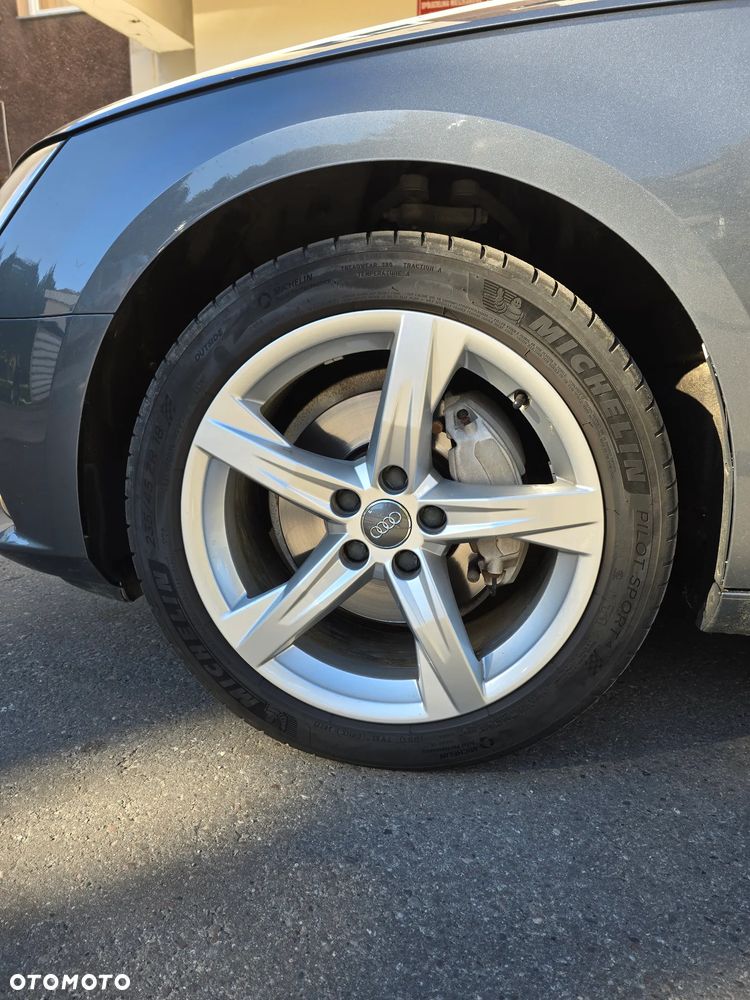 Audi A4 Avant - 5