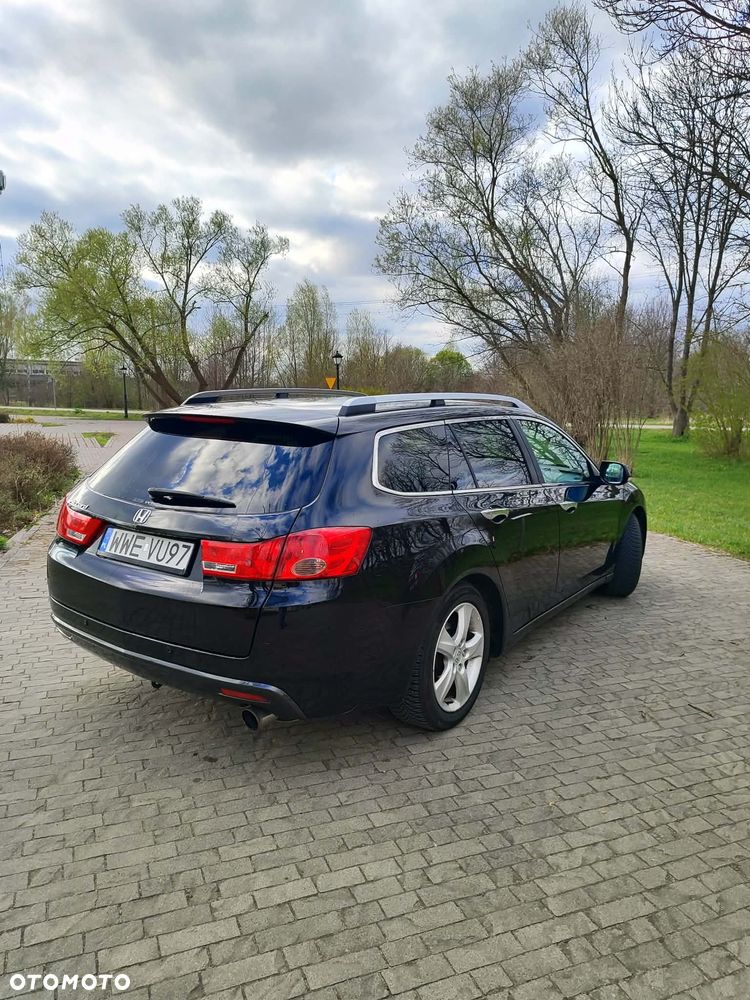 Honda Accord 2.0 Executive - 12