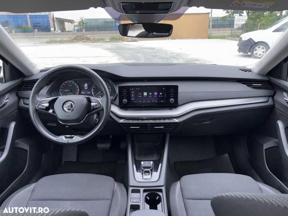 Skoda Octavia 2.0 TDI DSG Ambition - 13