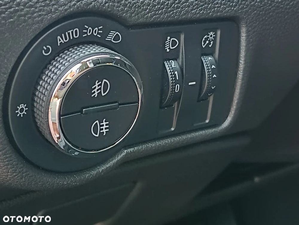 Opel Astra 1.4 Turbo - 13