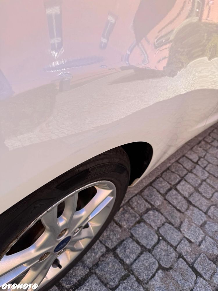 Ford Fiesta ver-1-5-tdci-sync-edition - 10