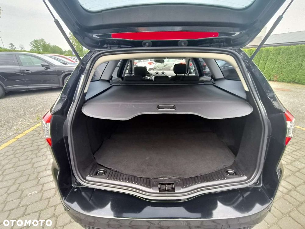 Ford Mondeo - 16