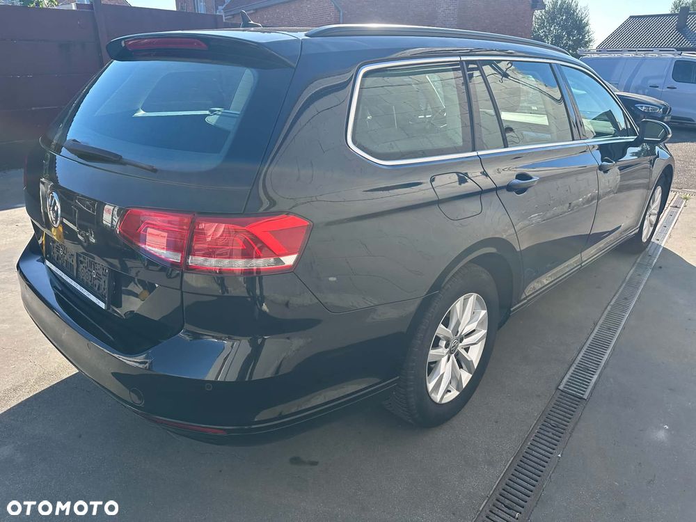 Volkswagen Passat 1.6 TDI (BlueMotion Technology) DSG Comfortline - 3