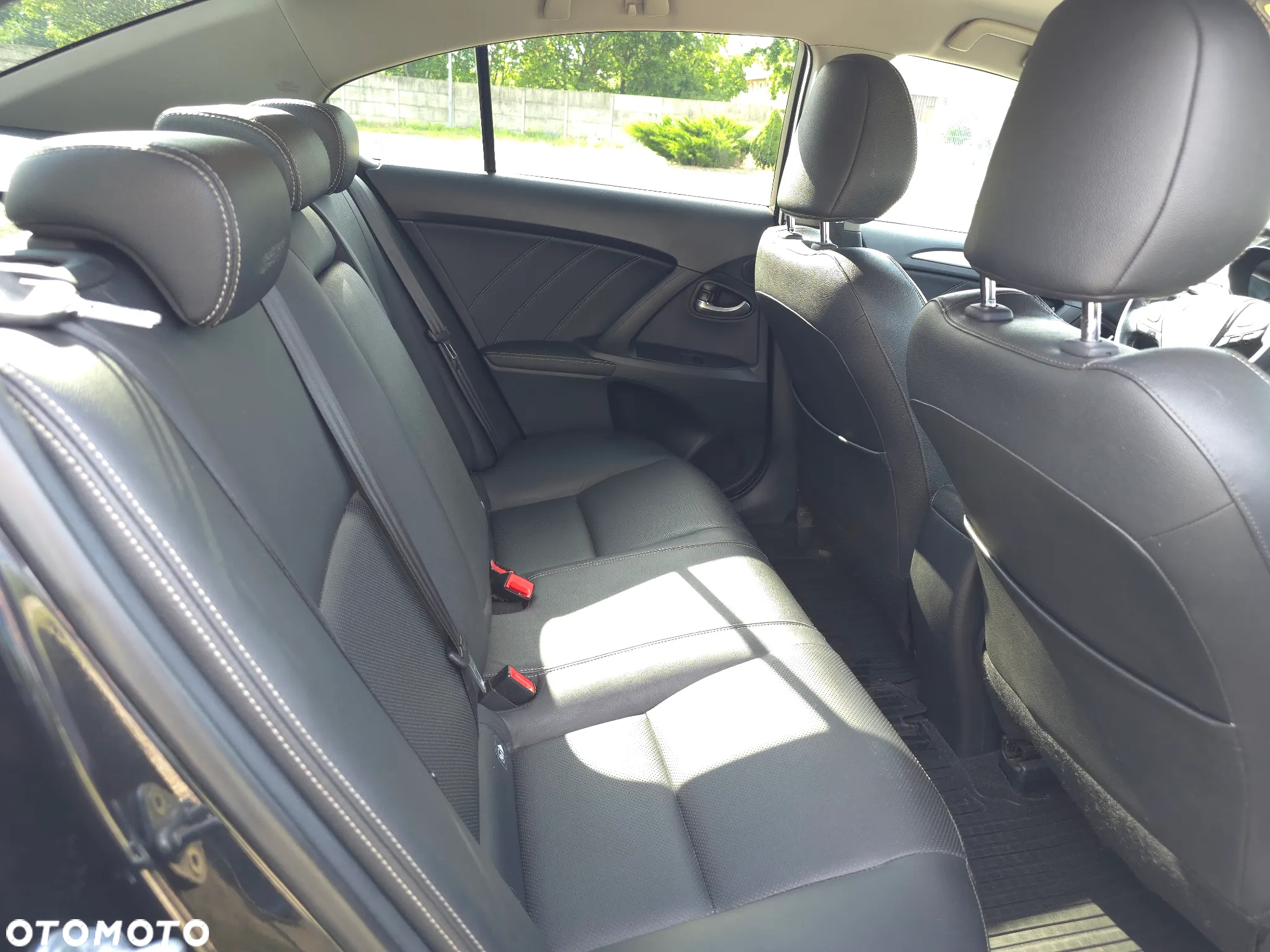 Toyota Avensis 2.0 Prestige MS - 13
