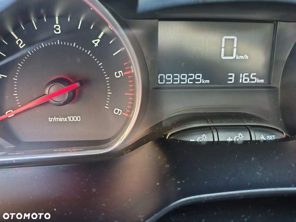Peugeot 208 1.4 HDi Access - 19
