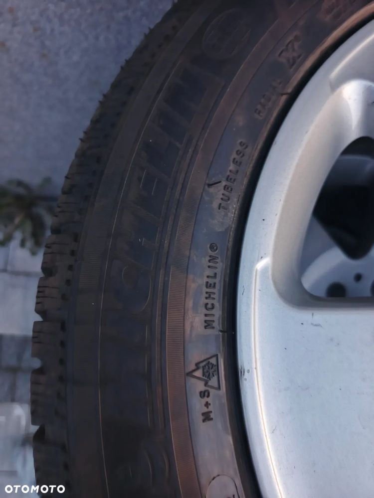 Mercedes-Benz Klasa C 250 T CDI DPF Automatik BlueEFFICIENCY Avantgarde - 24