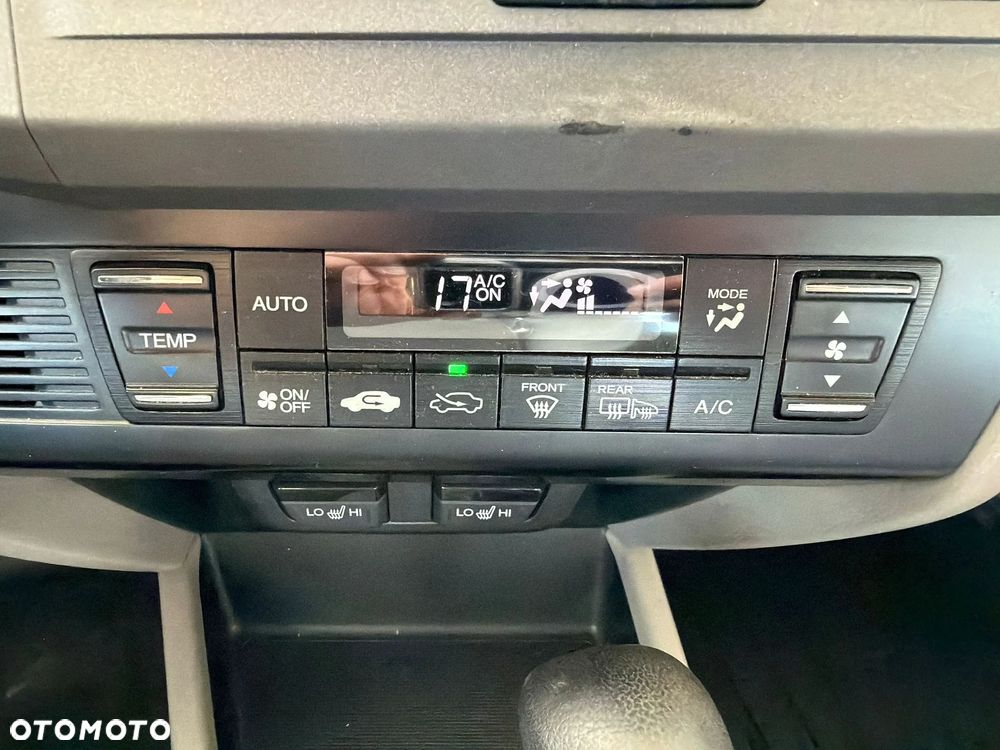 Honda Civic 1.8 Executive - 19