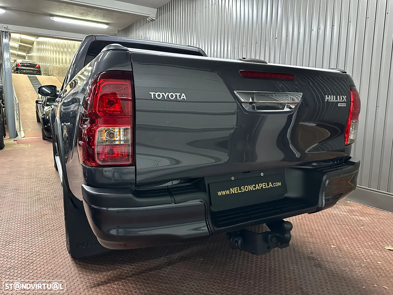 Toyota Hilux 2.4 D-4D 2WD CD Tracker - 6