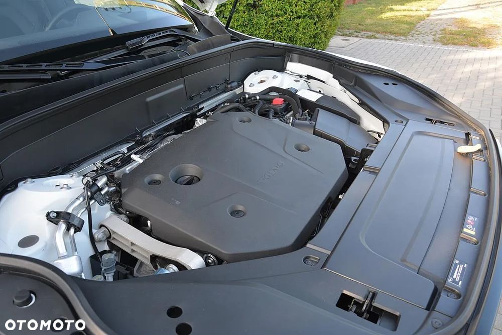 Volvo XC 90 B5 D AWD Geartronic RDesign - 39