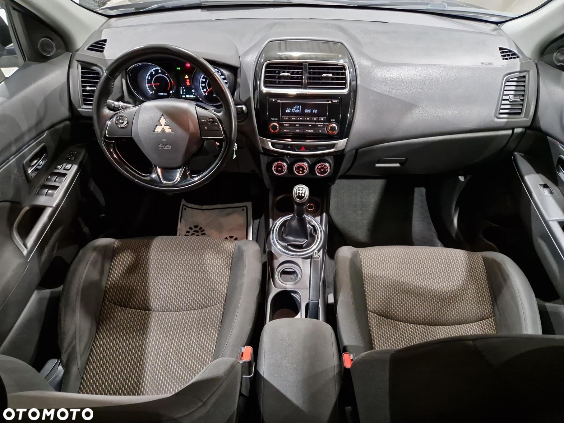 Mitsubishi ASX 1.6 Invite - 12