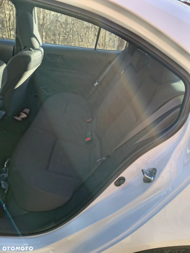 Toyota Corolla - 13
