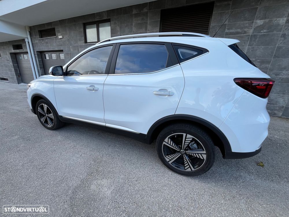 MG ZS EV 44.5 kWh Luxury - 10