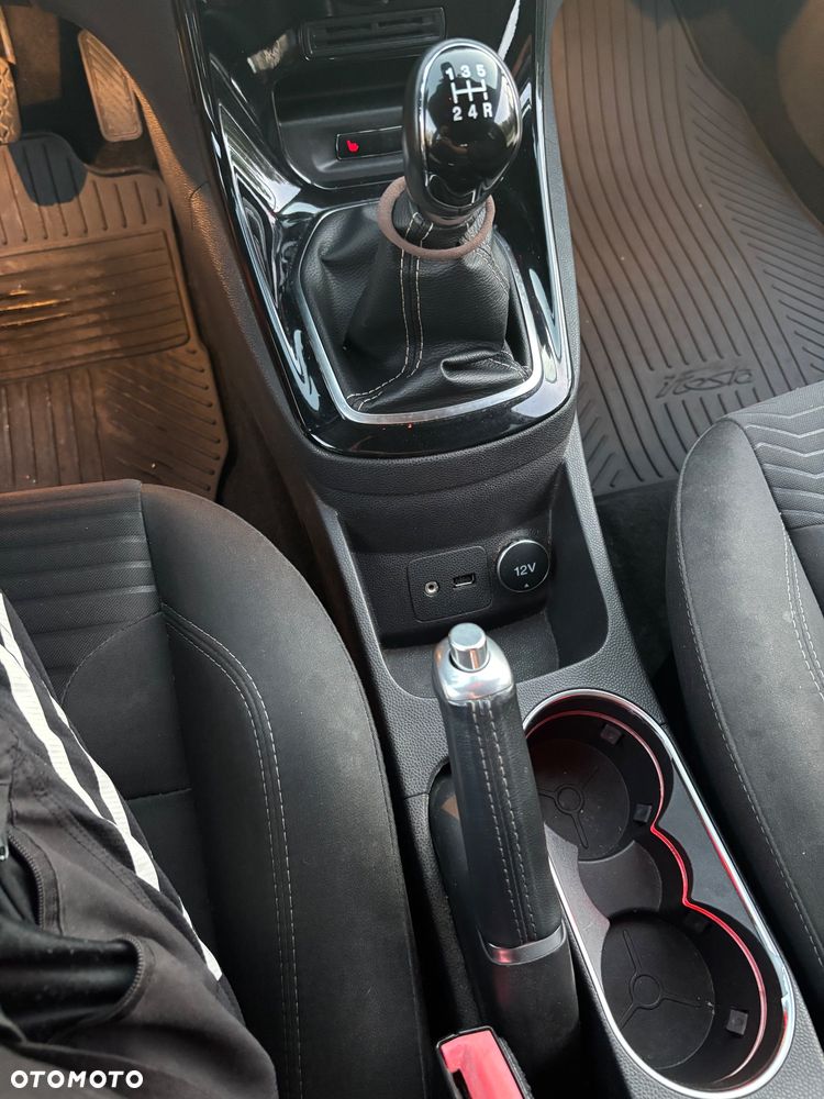 Ford Fiesta 1.0 EcoBoost Titanium X - 13