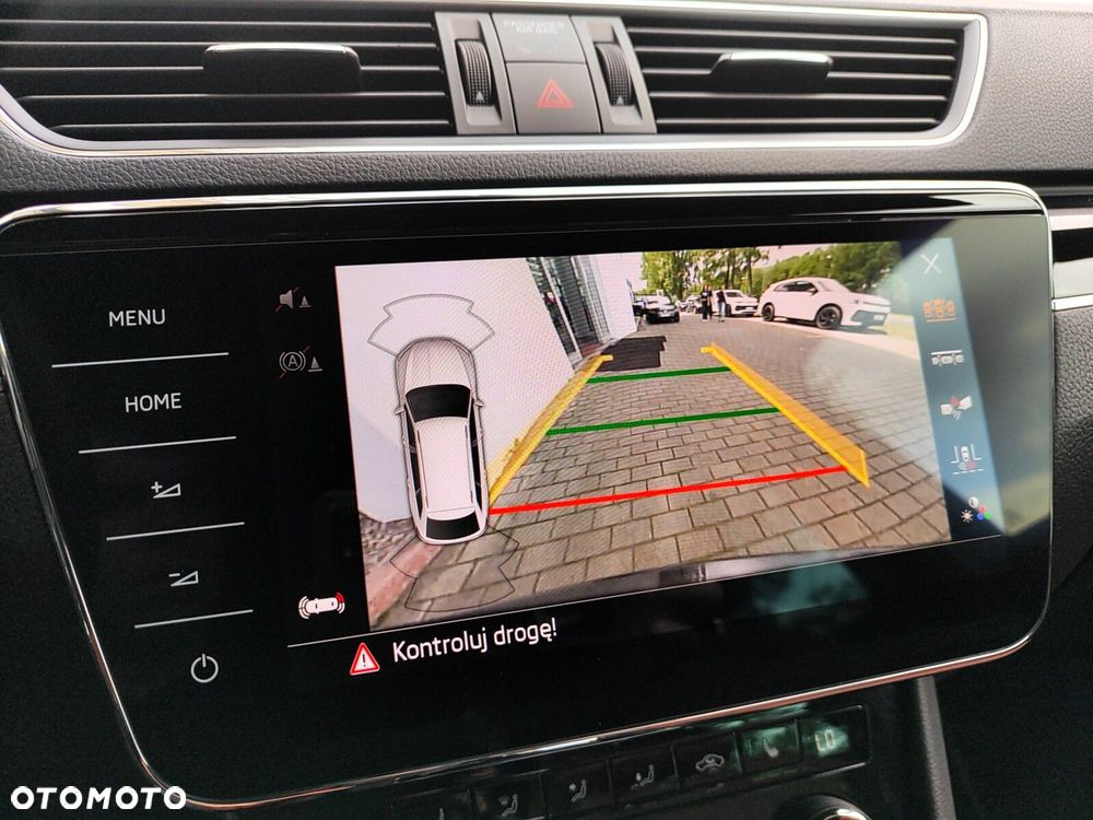 Skoda Superb 2.0 TDI SCR L&K DSG - 38