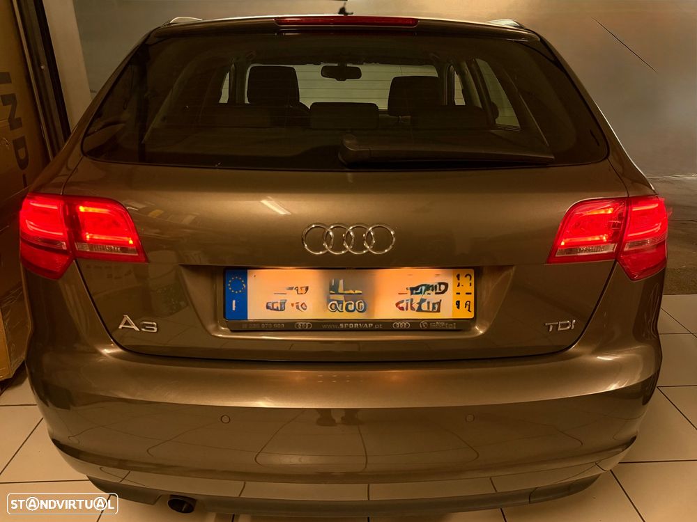Audi A3 Sportback 1.6 TDI Attraction - 6