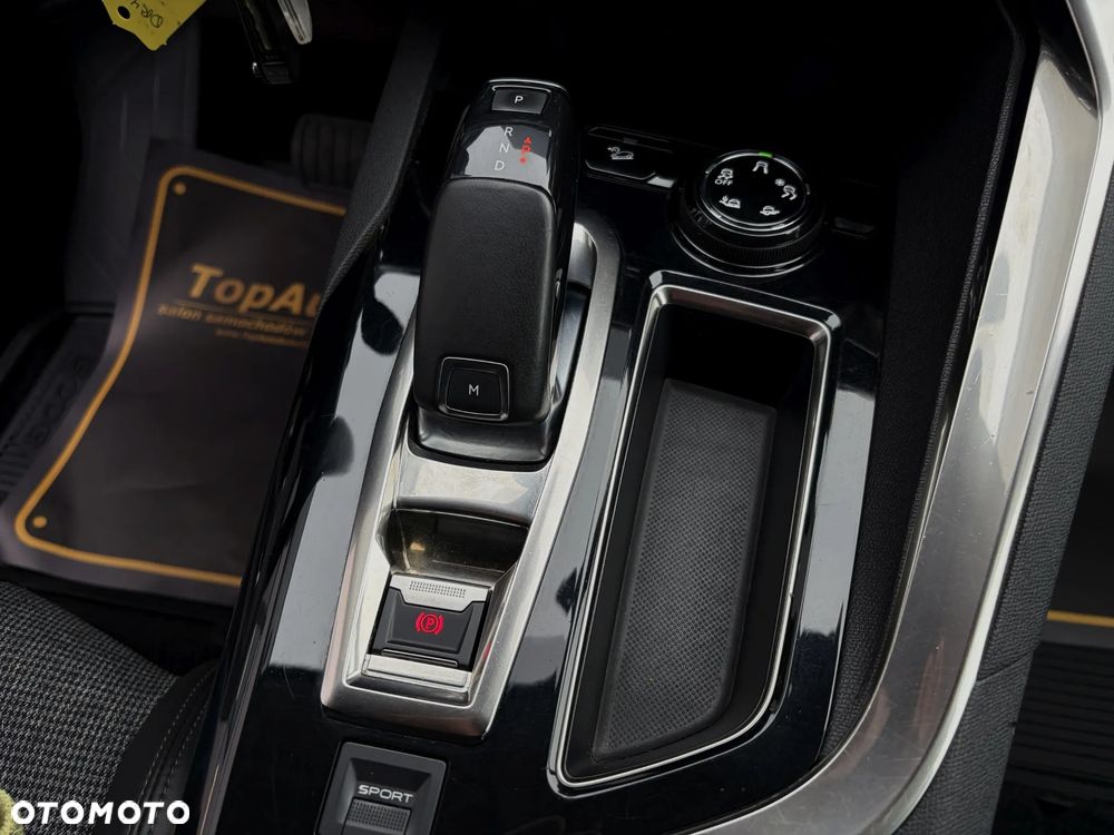 Peugeot 5008 THP 165 EAT6 Stop & Start Active - 32