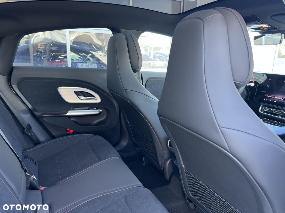 Mercedes-Benz CLA 220 mHEV 4-Matic 8G-DCT - 20