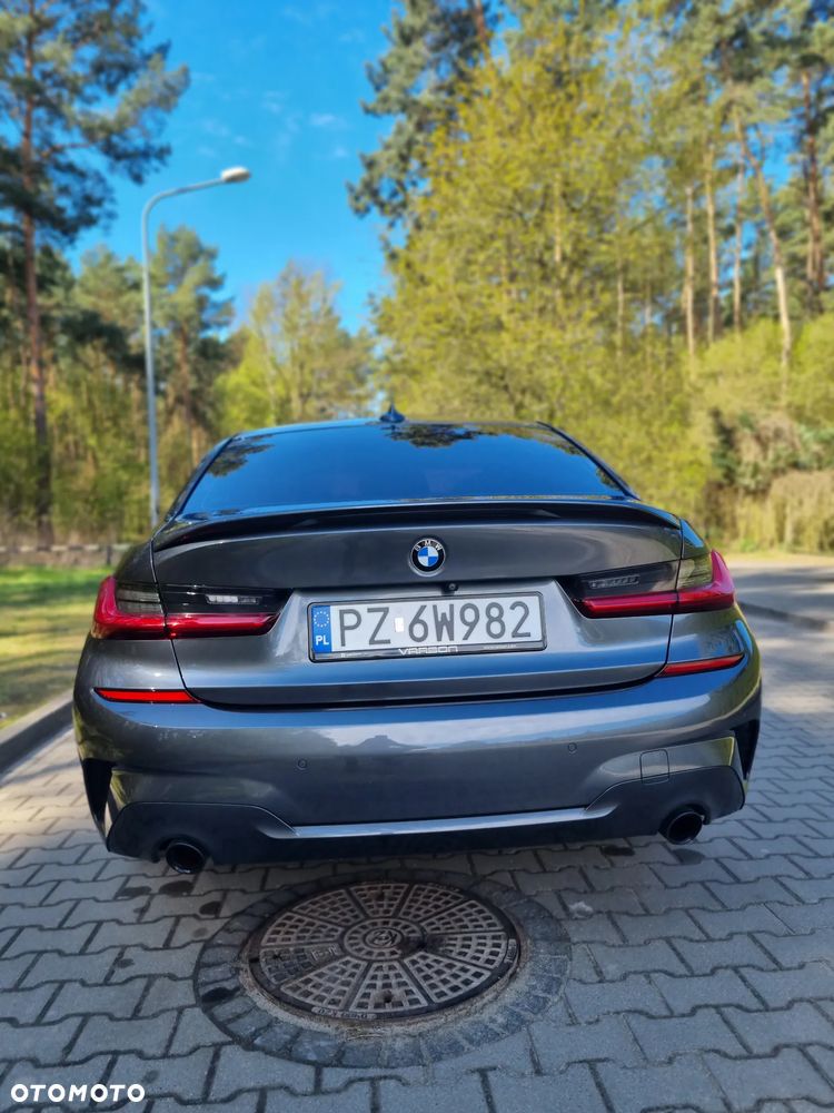 BMW Seria 3 330i M Sport - 19