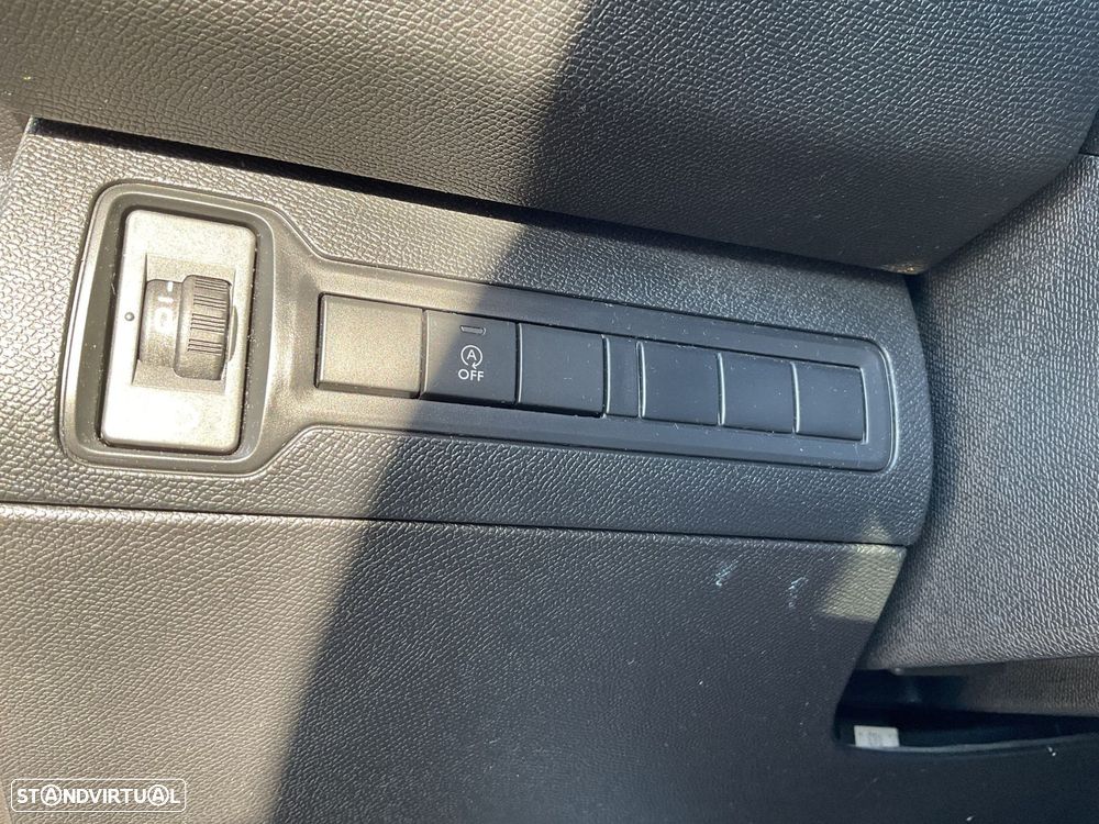 Peugeot 308 SW 1.5 BlueHDi Style - 21