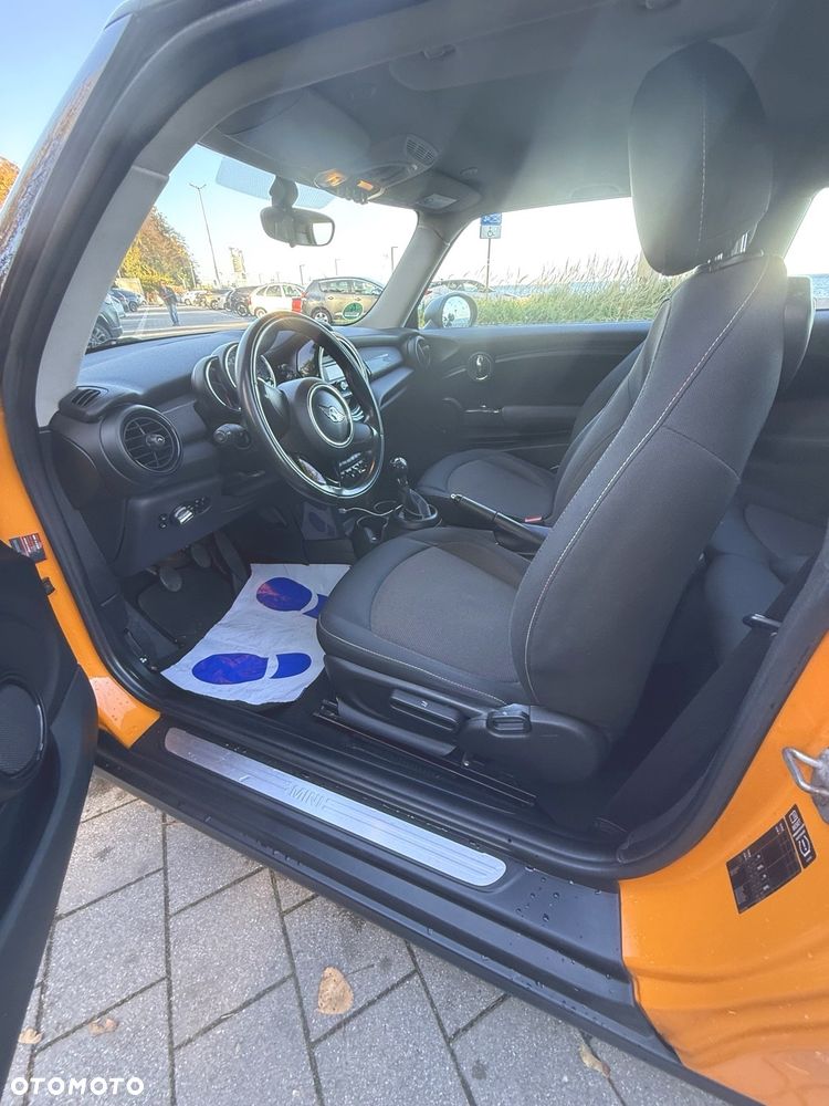 MINI ONE - 18