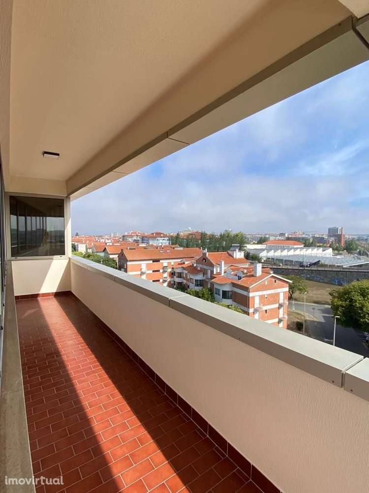 Arrendamento T3 BAIRRO DO LICEU - Grande imagem: 2/13