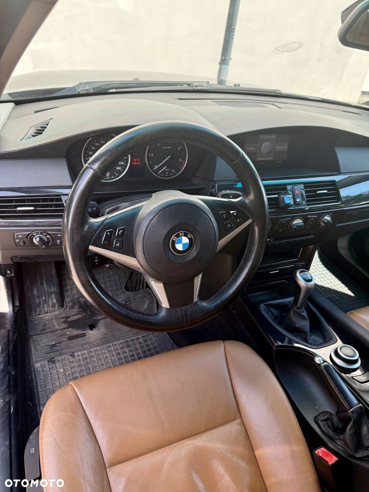 BMW Seria 5 520d - 6