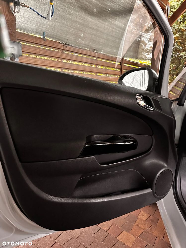 Opel Corsa - 15