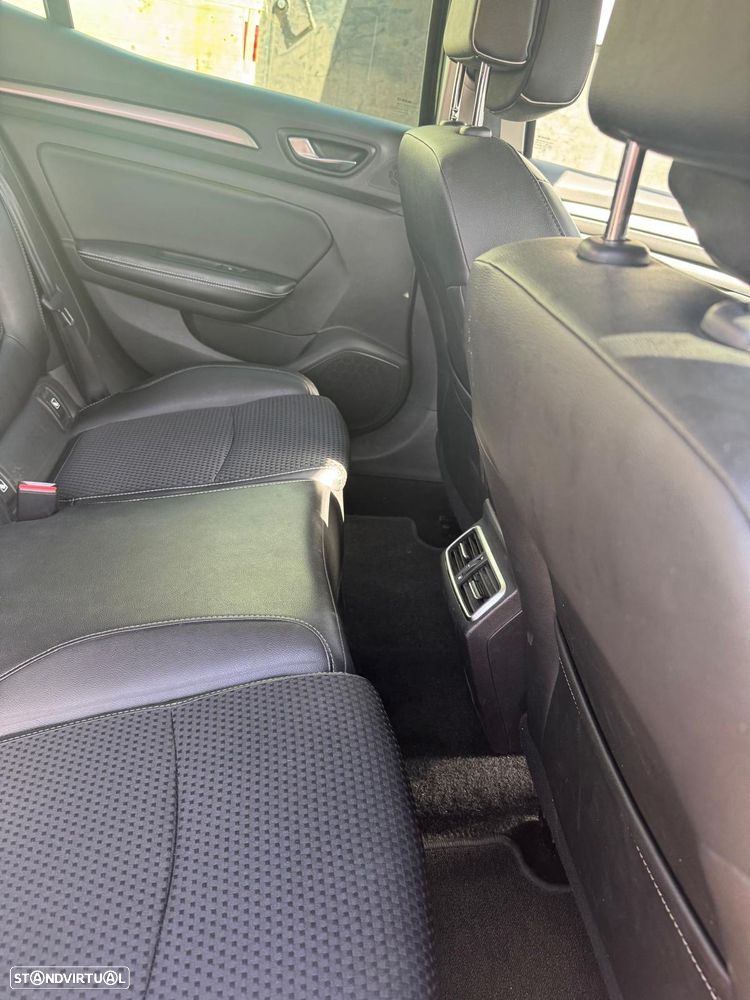 Renault Mégane ENERGY dCi 130 Start & Stop Bose Edition - 12