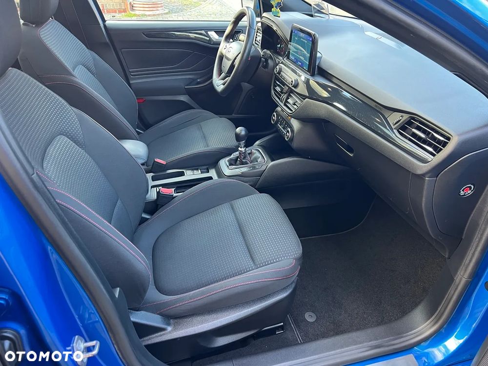 Ford Focus - 24