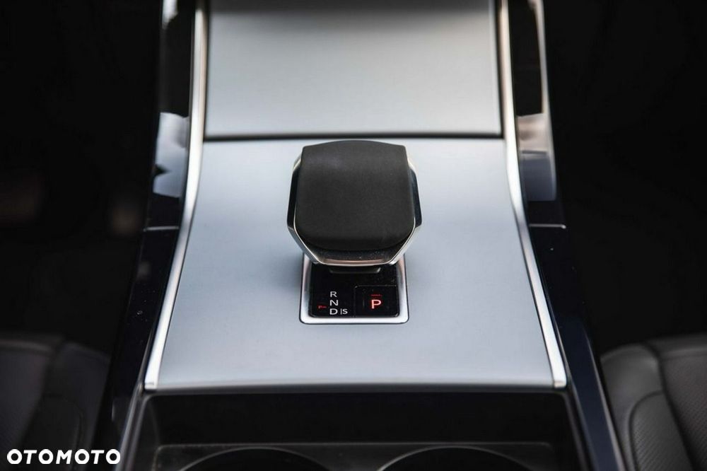 Land Rover Range Rover Velar - 14