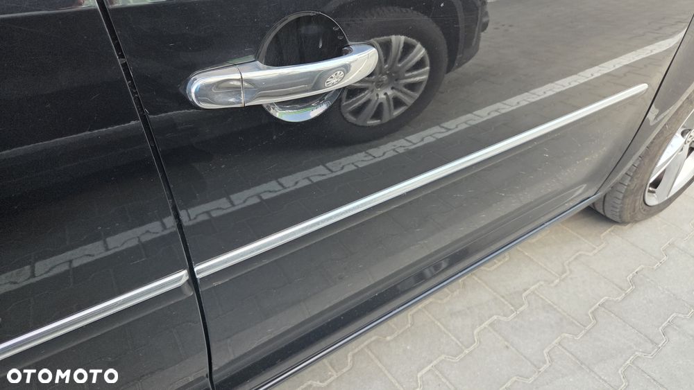 Volkswagen Touran 2.0 TDI DPF DSG Highline - 32