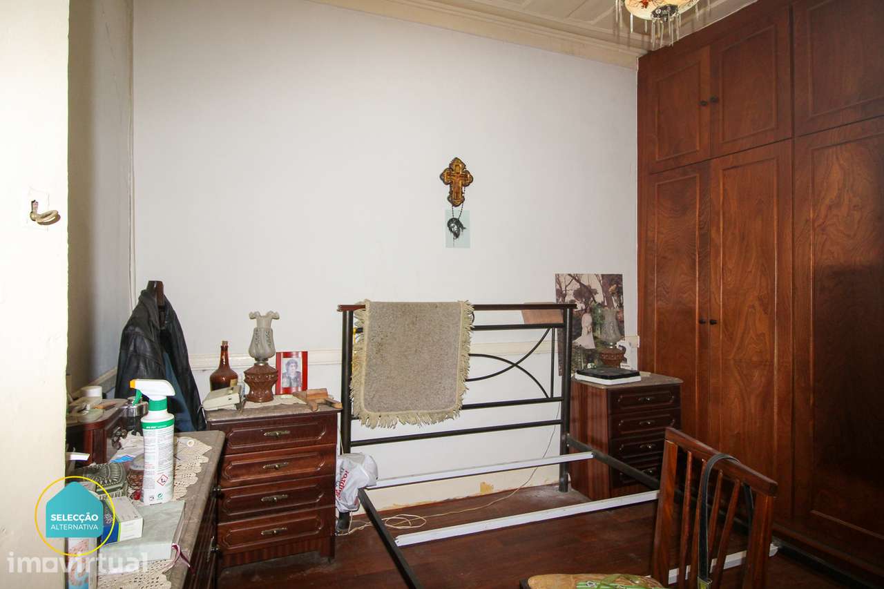 T2 com 78,5 m² | Oportunidade Única para Remodelação no Bairro Alto - Grande imagem: 5/9