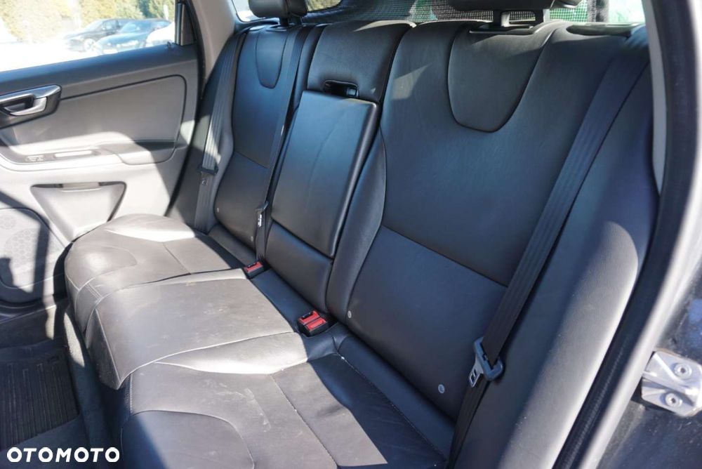 Volvo XC 60 D4 Drive-E Summum - 17