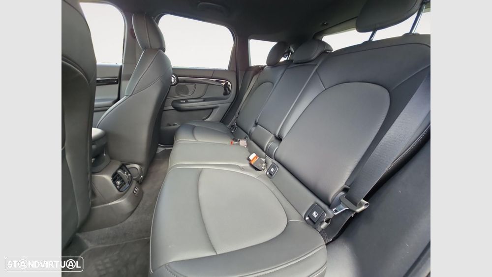 MINI Countryman Cooper SE Premium Classic Auto - 13