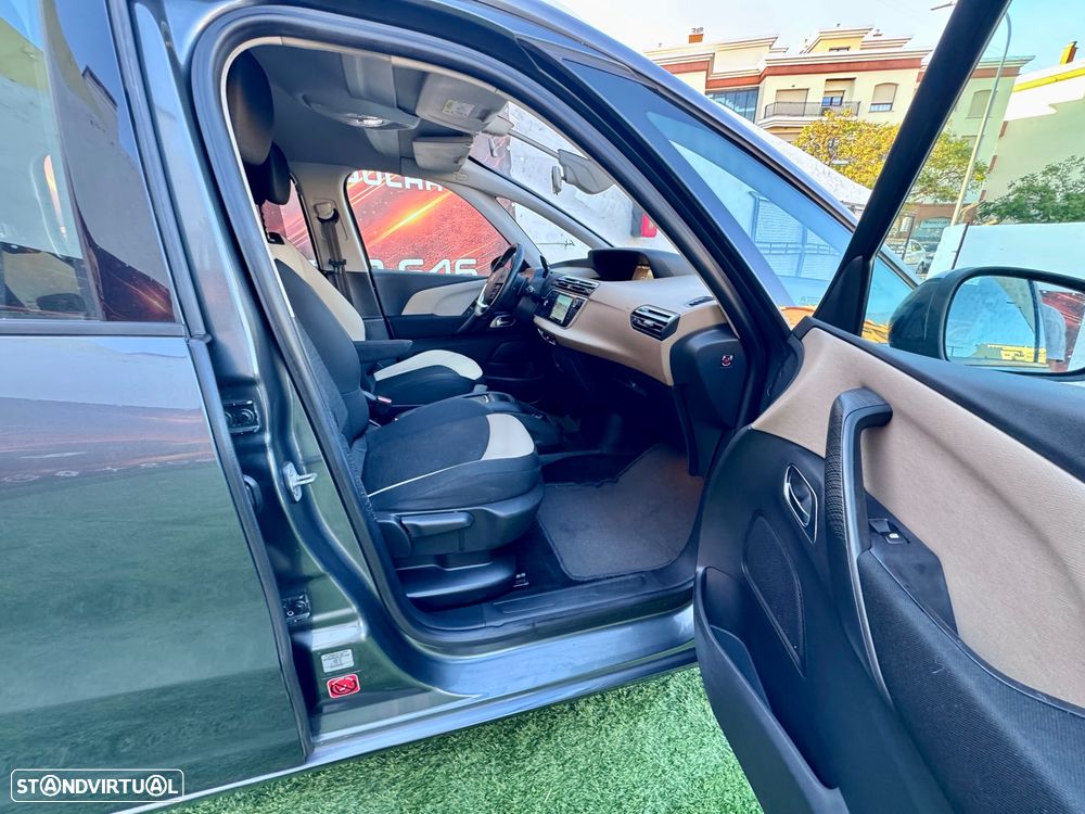 Citroën C4 Picasso - 11