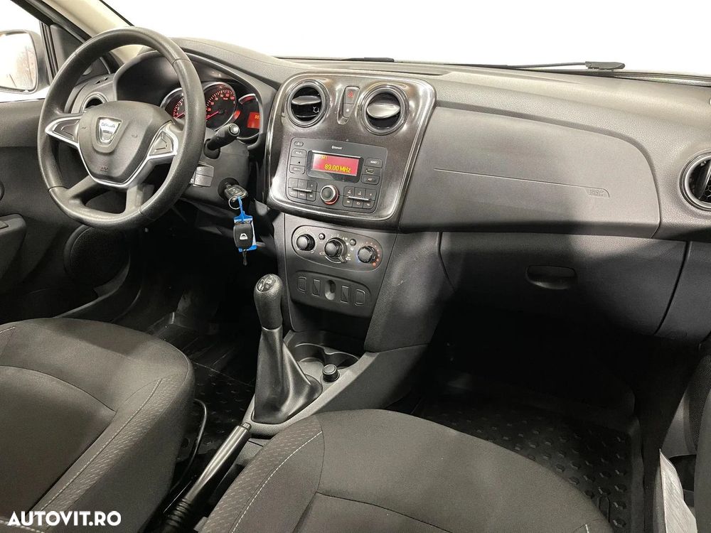 Dacia Logan 1.0 SCe Laureate - 9