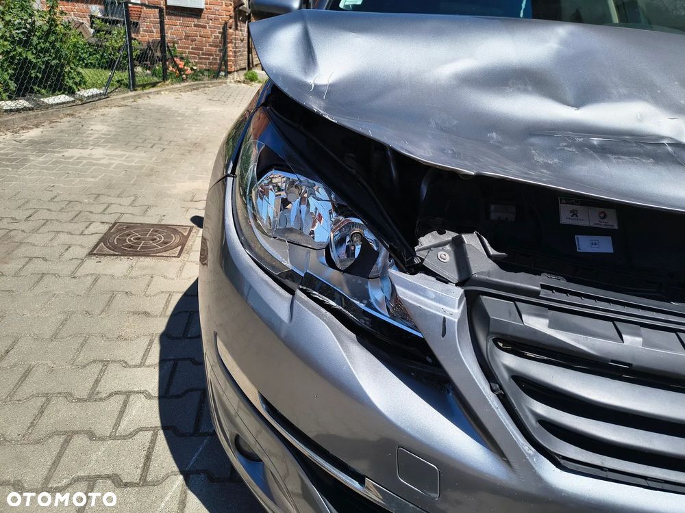 Peugeot 308 - 14