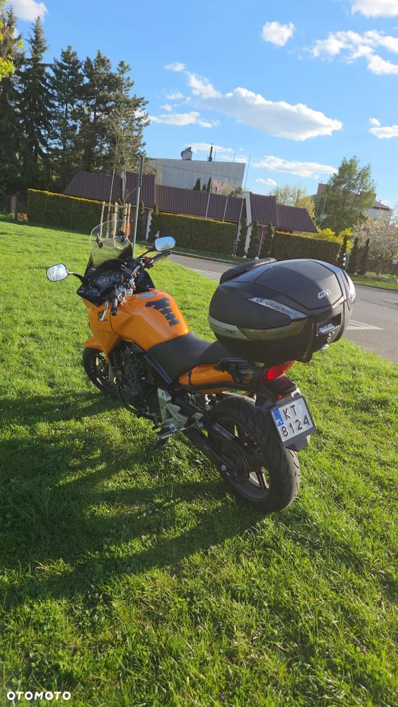 Honda CBF - 10