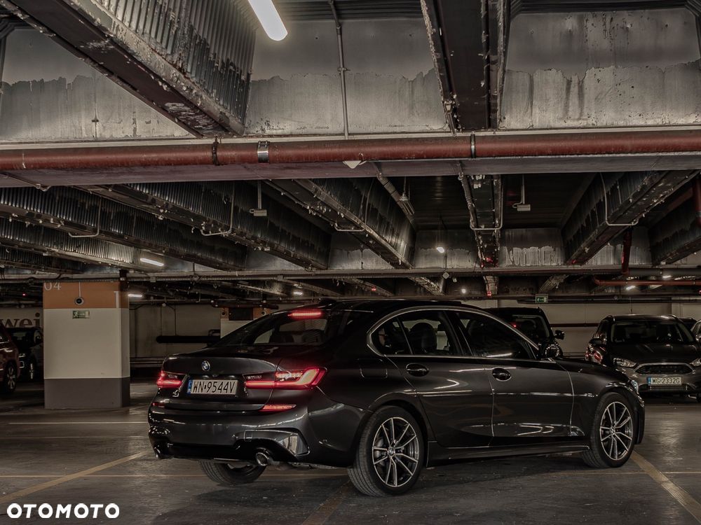 BMW Seria 3 330i xDrive Luxury Line - 17
