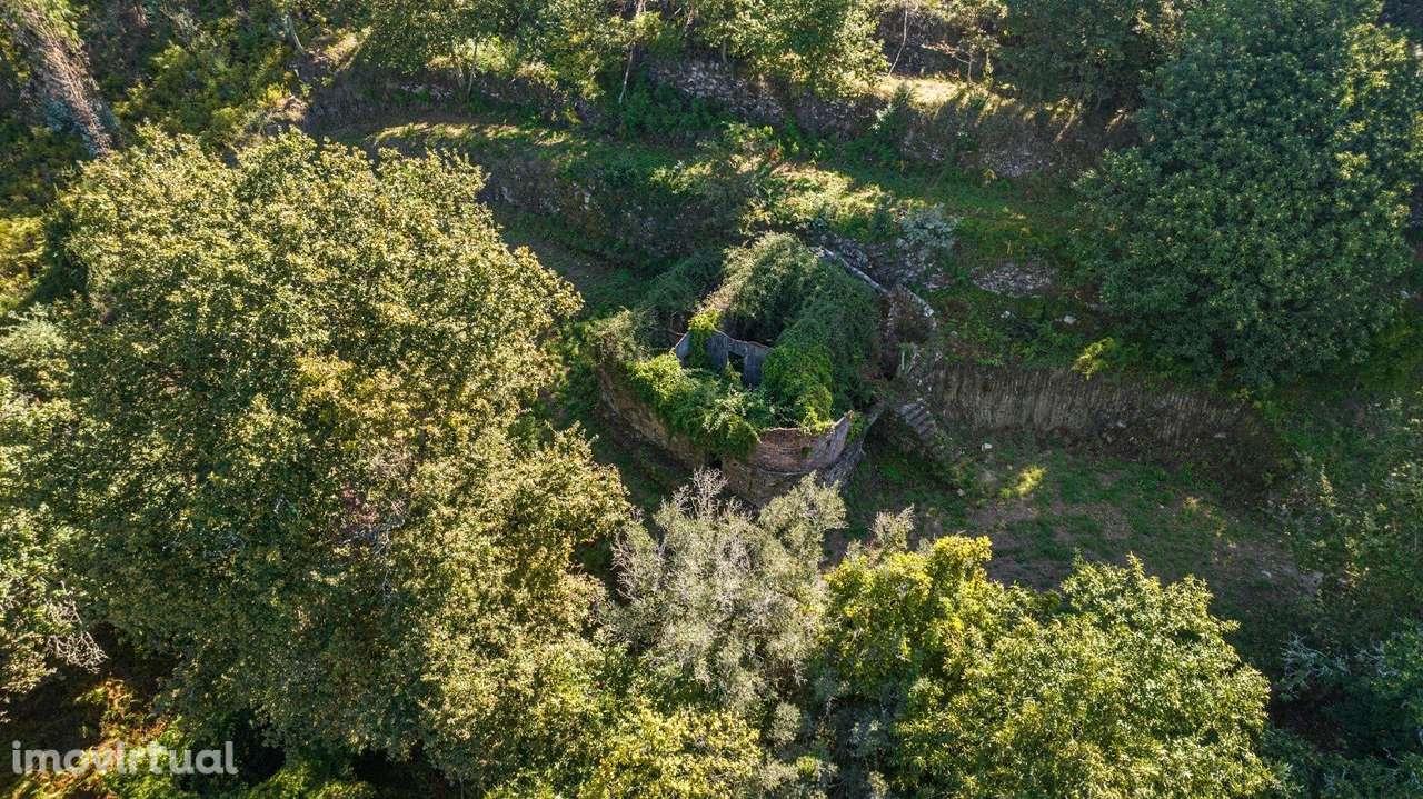 Moradia para Restaurar T2 em UDF de Caldelas, Sequeiros e Paranhos - Grande imagem: 3/9