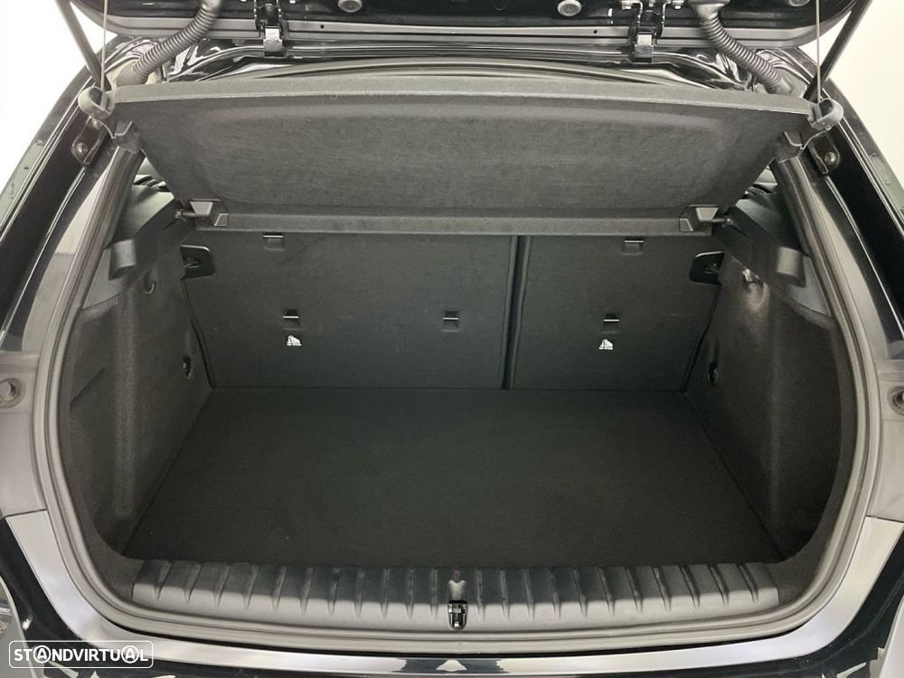 BMW 118 i Pack Desportivo M Auto - 13