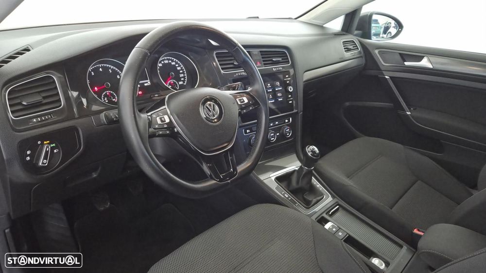 VW Golf 1.0 TSI Confortline - 12