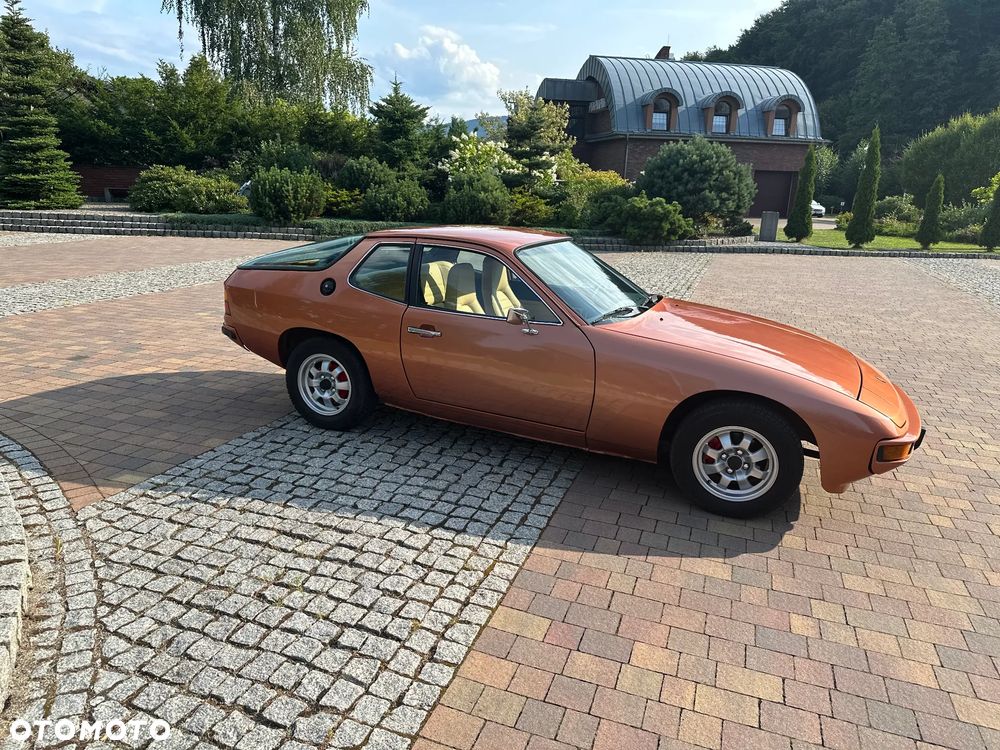 Porsche 924 - 10