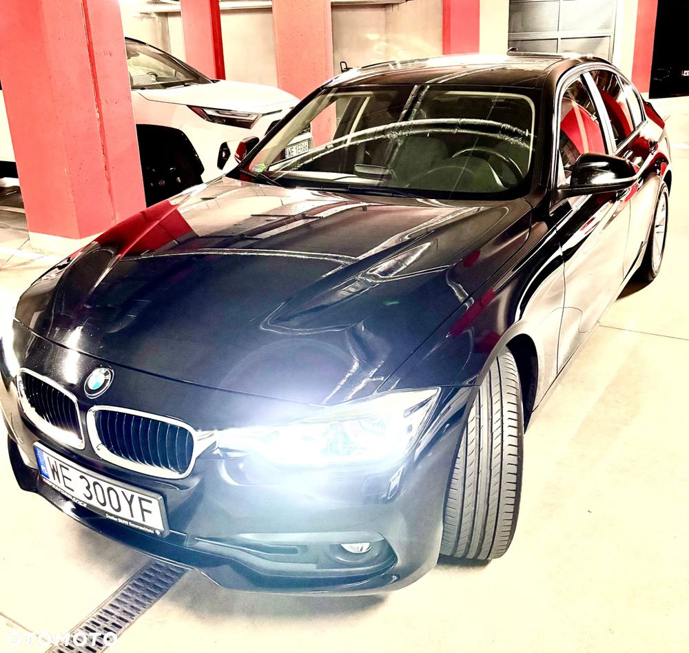 BMW Seria 3 318d - 2