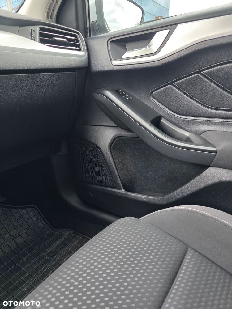 Ford Focus 1.5 TDCi Trend Sport - 17