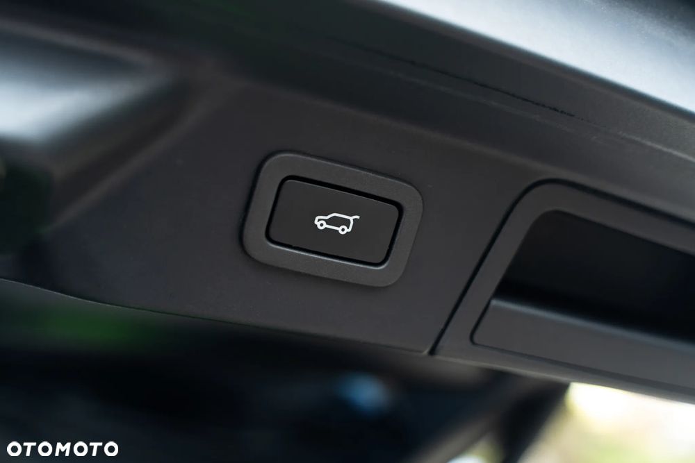 Land Rover Range Rover Velar 2.0 SD4 R-Dynamic - 25