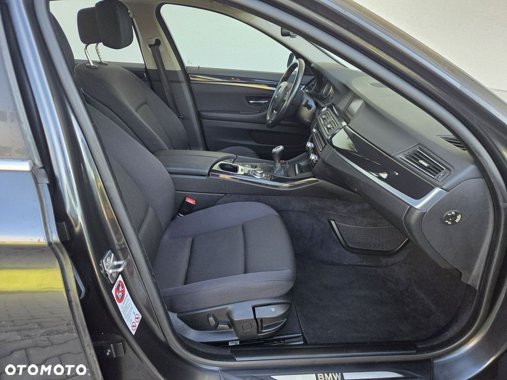 BMW Seria 5 - 11