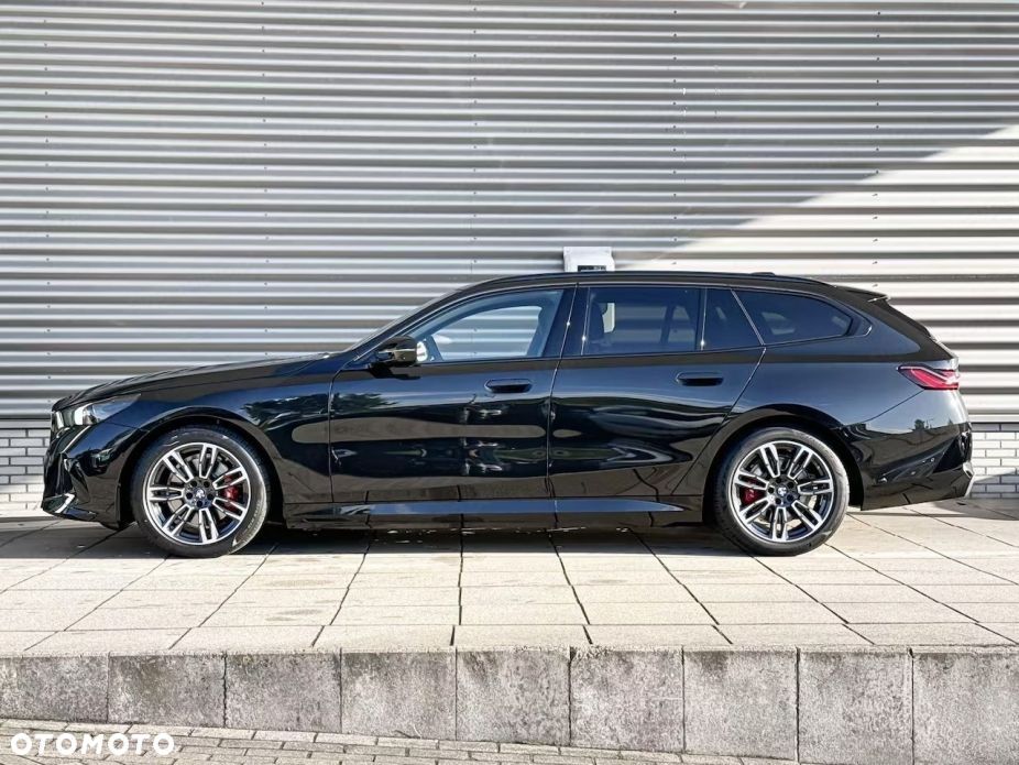 BMW Seria 5 520d xDrive mHEV M Sport - 2