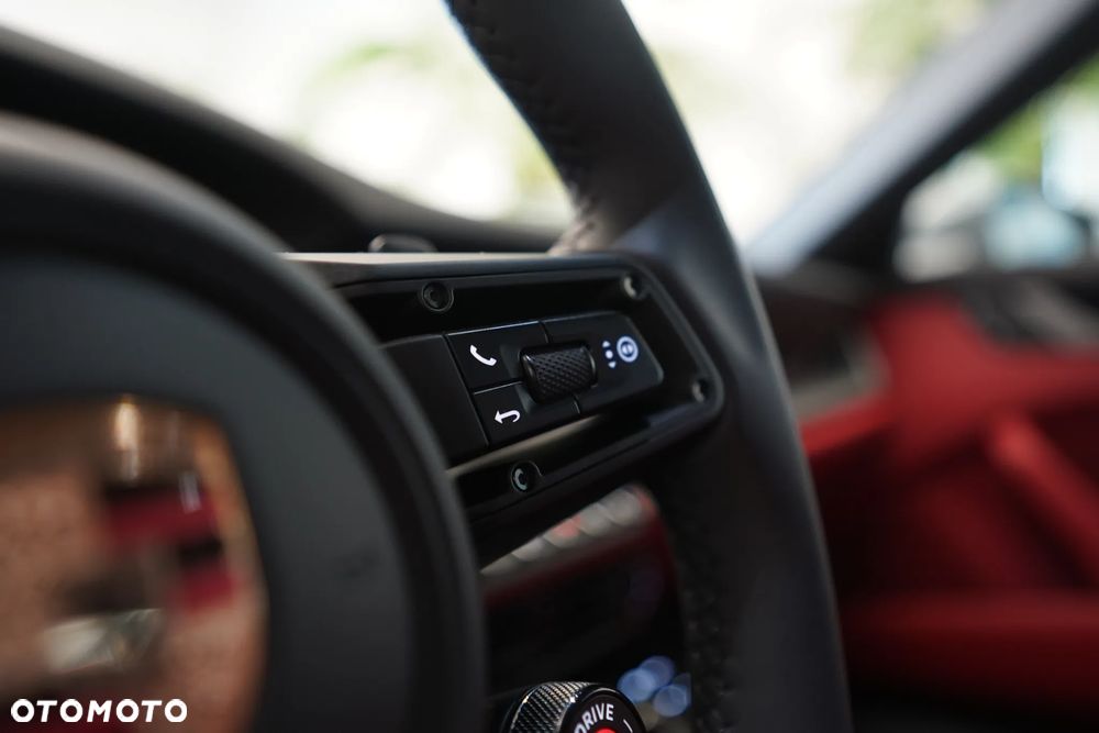 Porsche 911 Carrera S - 20